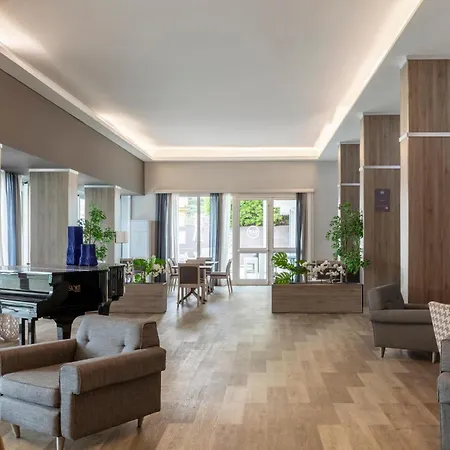 Ξενοδοχείο Park Suisse 4*