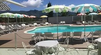 Park Suisse Hotel 4*